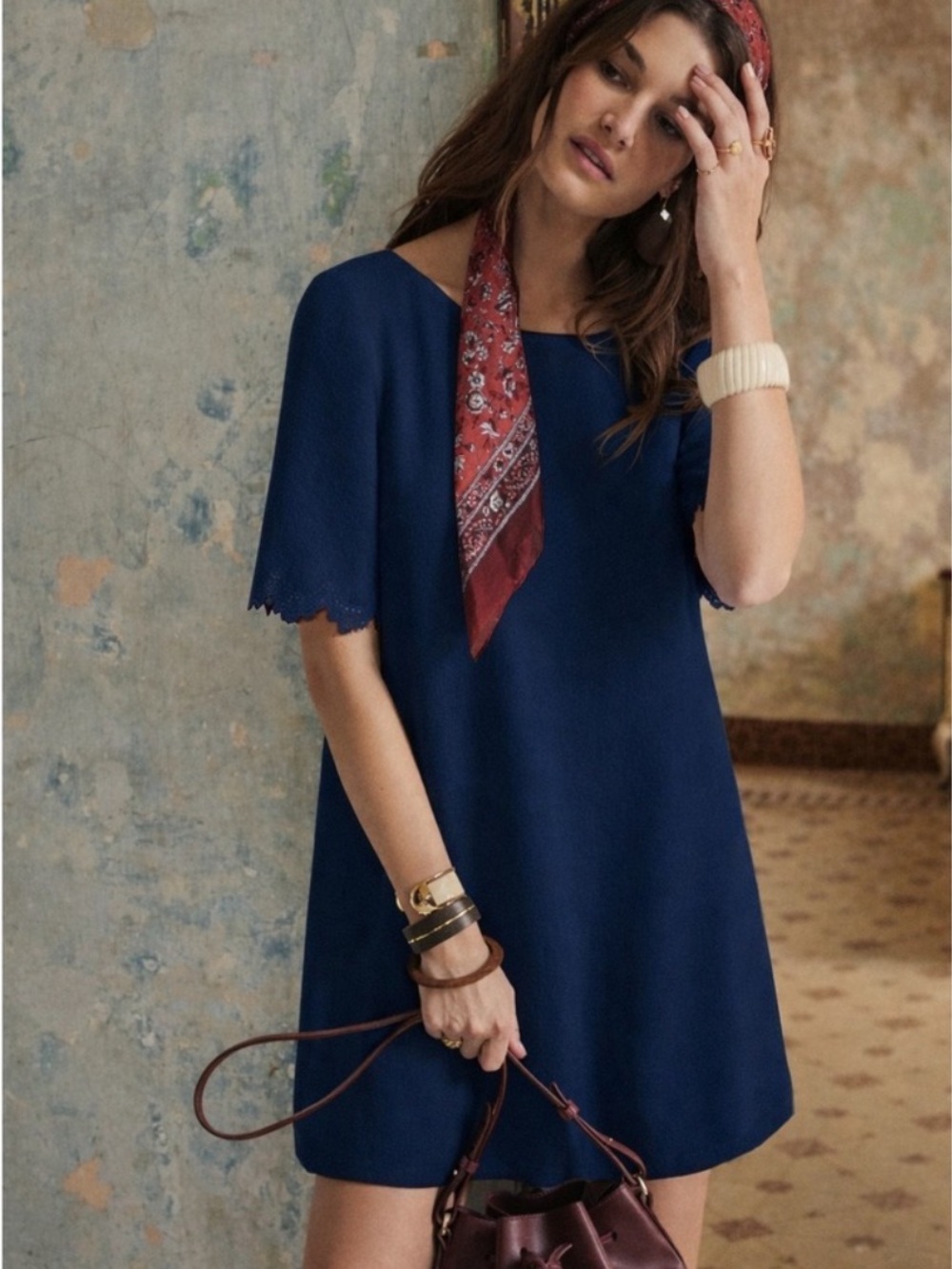 Sezane Women’s Navy Scallop Lace trim short Sleeve shift dress size 34 US size 2